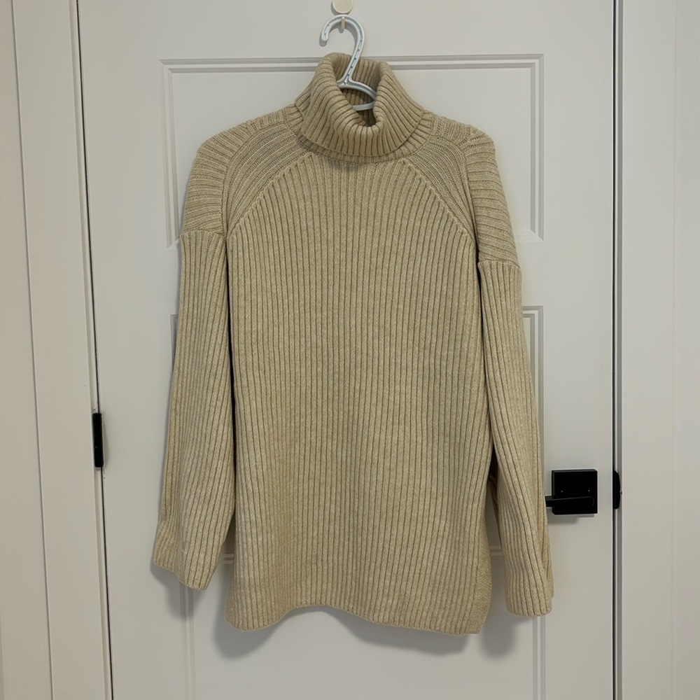 H&M turtle neck sweater